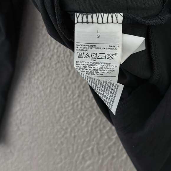 Old Navy Women’s Active Top, Large, Gray - Picture 5 of 6